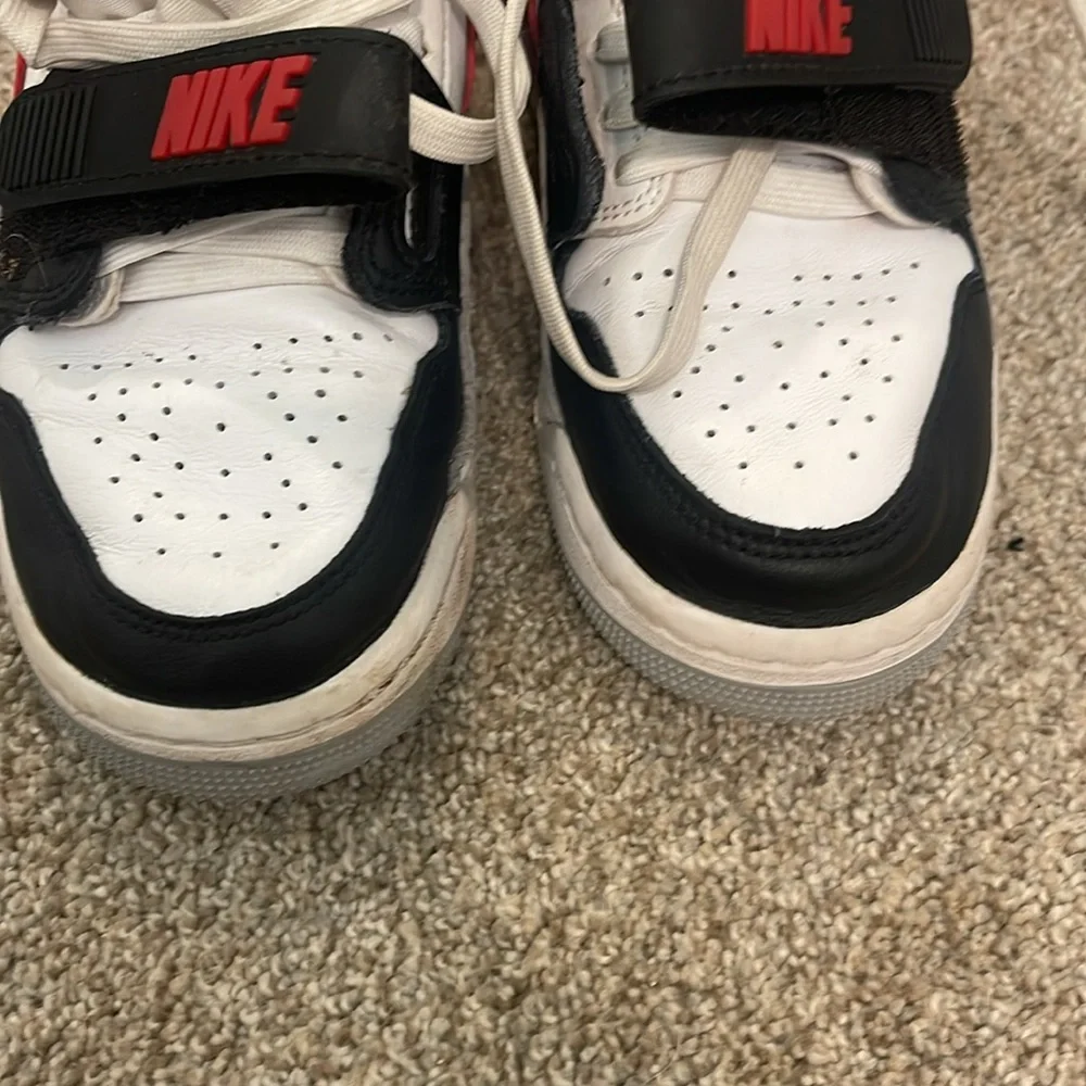 Jordan lows - Picture 2 of 6